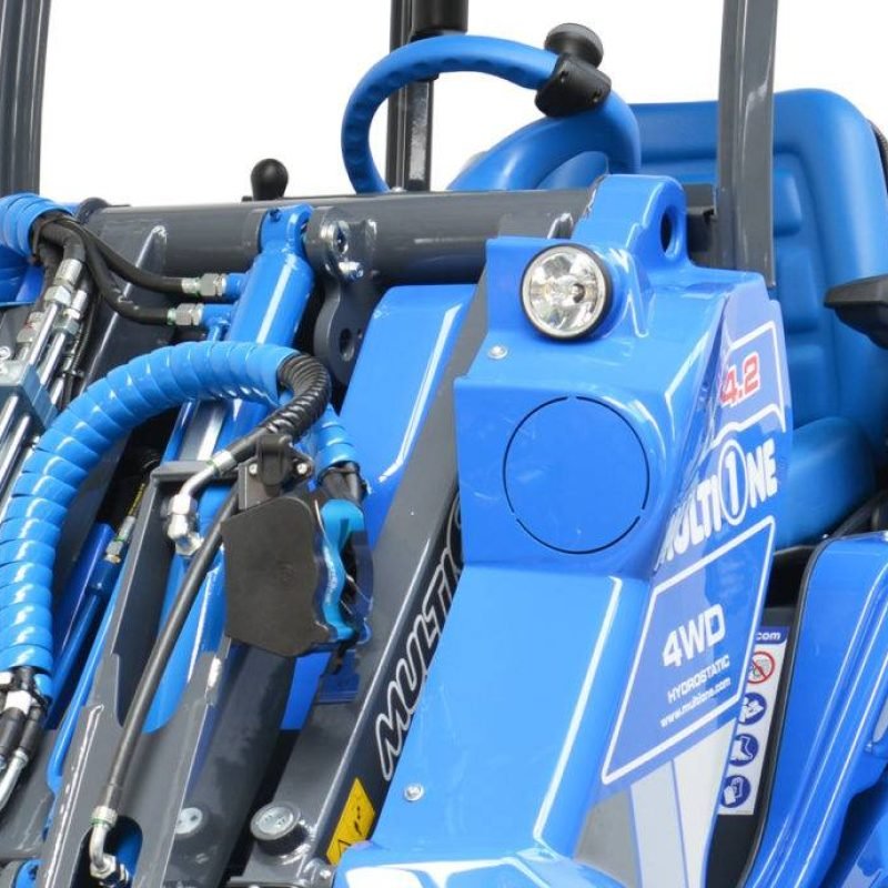 MultiOne-mini-loader-4-series-06-1030x688